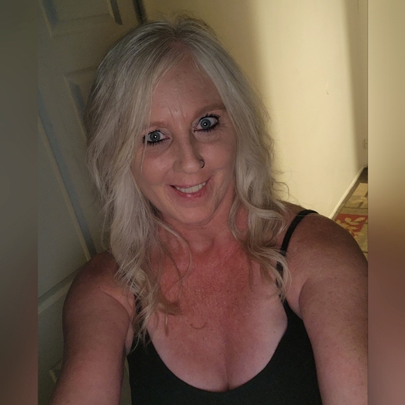 Meet your Posher, Chrissy - Picture 1 of 1